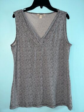 Banana Republic Black & White V-Neck Sleeveless Knit Top